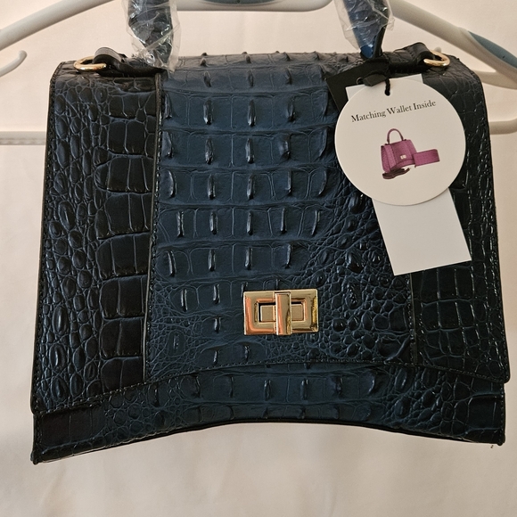 Elegant Black Croc-Embossed Women's Bag - Picture 1 of 5